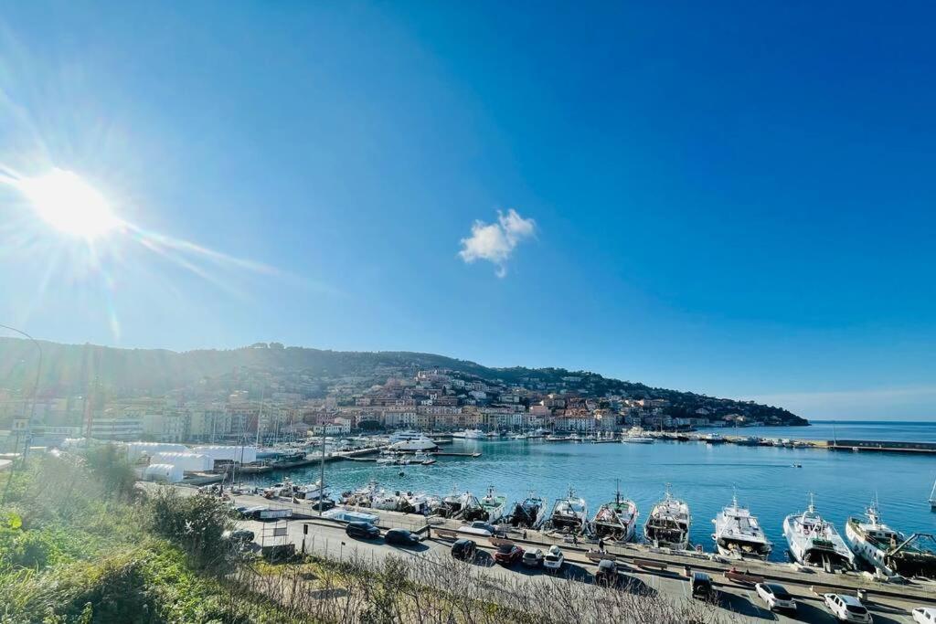 ポルト・サント・ステーファノ Maddy House - 50 Mt Dal Mareヴィラ エクステリア 写真